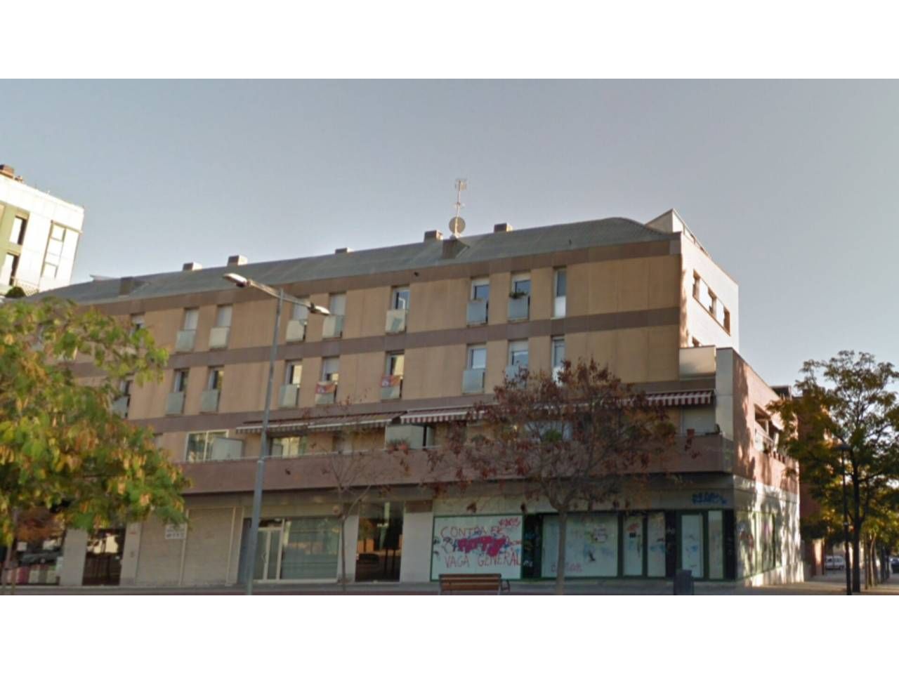 Exterior view of Study for sale in Terrassa