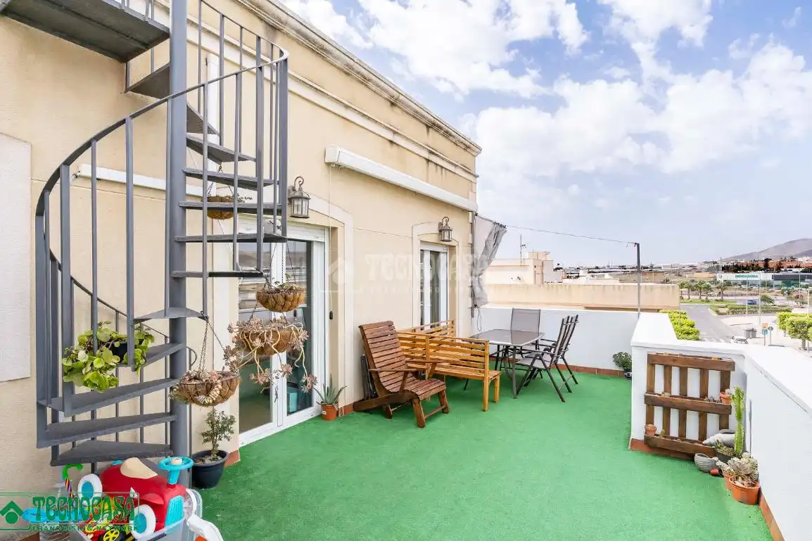 Terrasse von Dachboden zum Verkauf in El Ejido mit Klimaanlage, Heizung und Terrasse