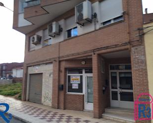 Exterior view of Premises for sale in Villaquilambre  with Air Conditioner