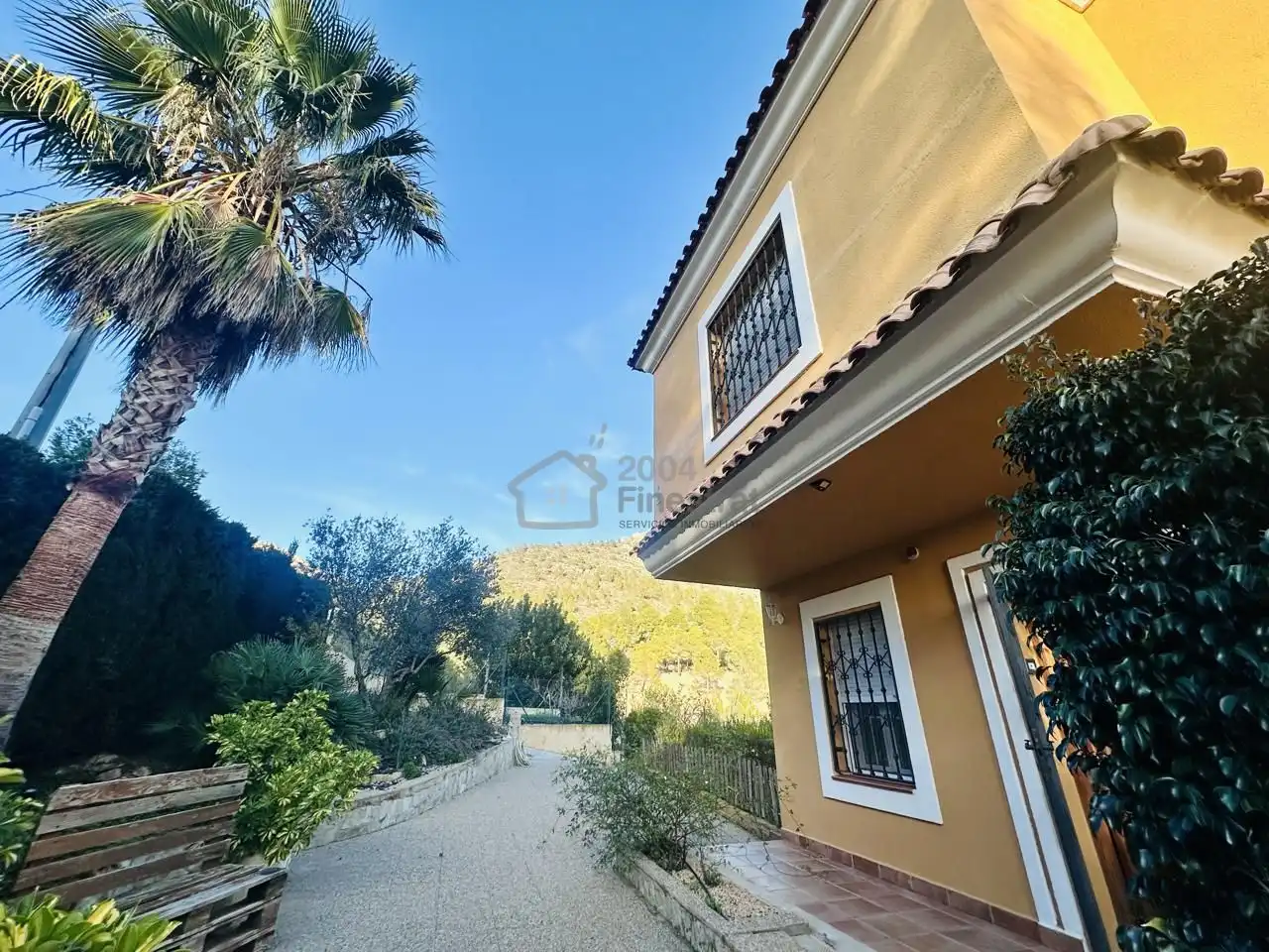 Vista exterior de Casa o chalet en venta en Finestrat con Aire acondicionado, Jardín privado y Terraza