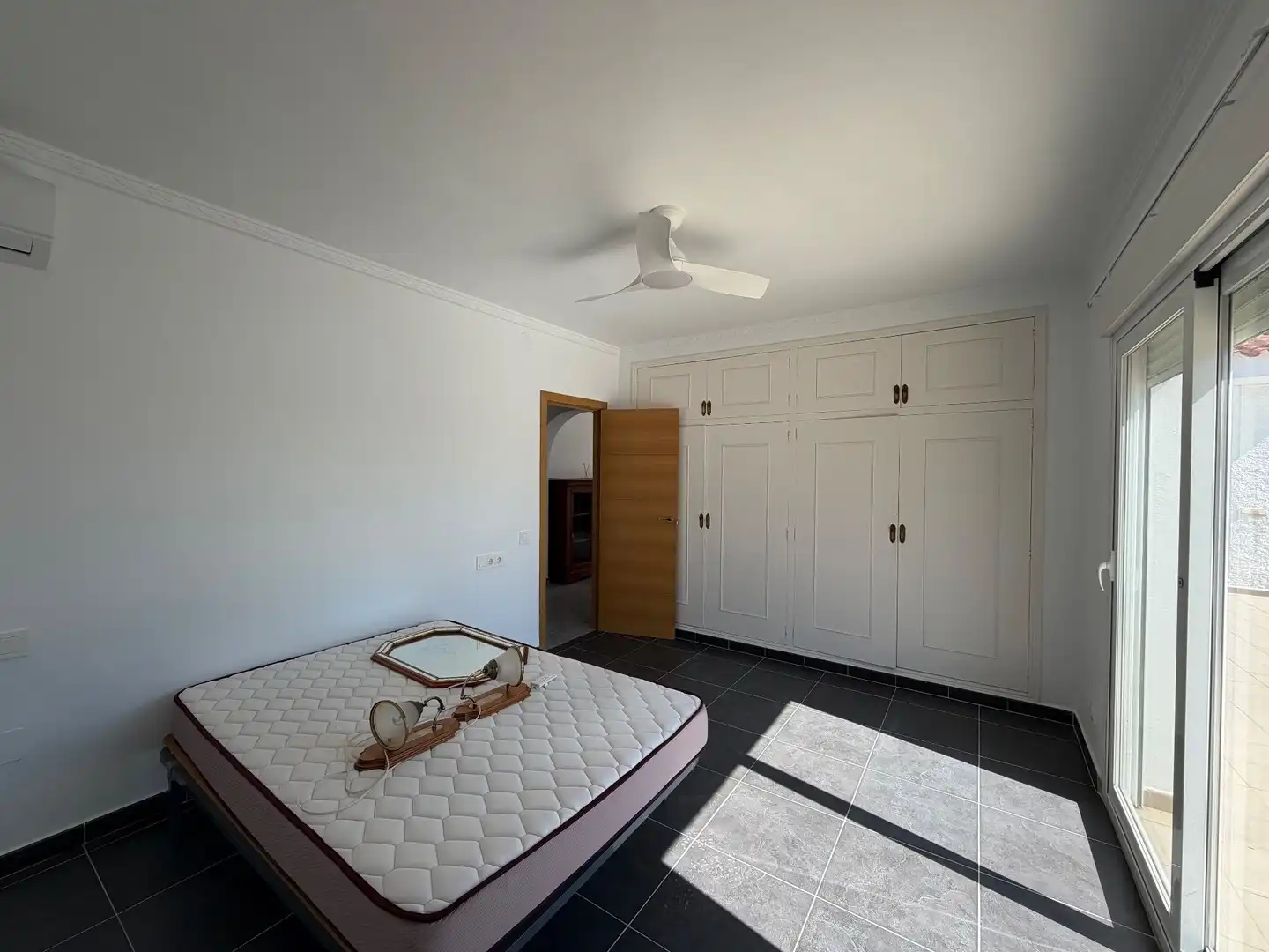 Habitación de Casa o chalet en venta en La Nucia con Aire acondicionado, Calefacción y Jardín privado