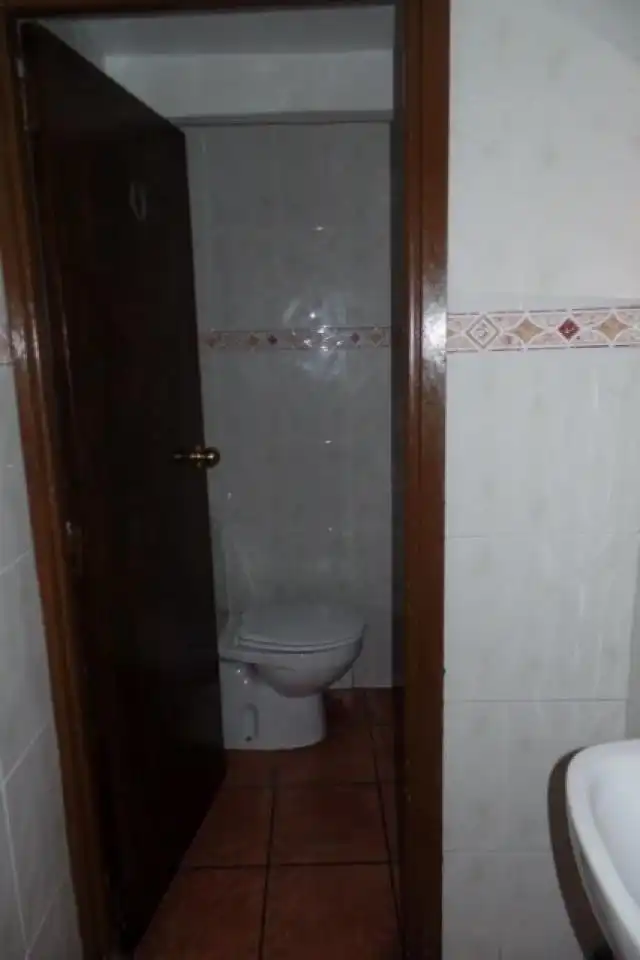Local comercial en venda a Calle Veinticuatro De Abril 21 24004 Leon, imagen 8
