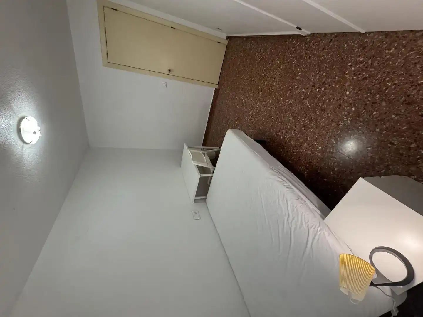 Bedroom of Flat for rent in  Valencia Capital  with Balcony