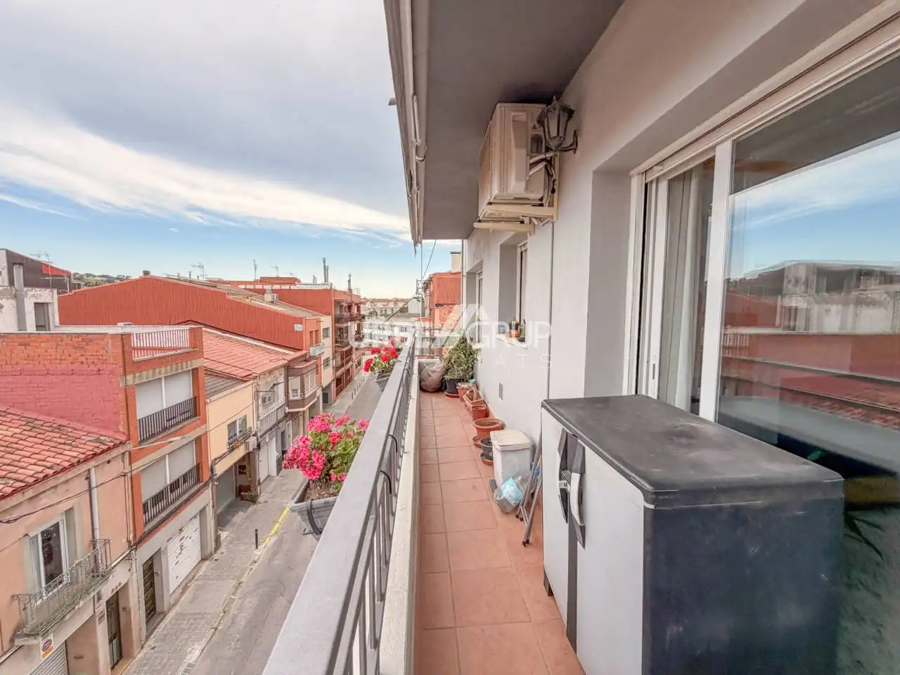 Vista exterior de Piso en venta en Terrassa con Aire acondicionado, Calefacción y Balcón