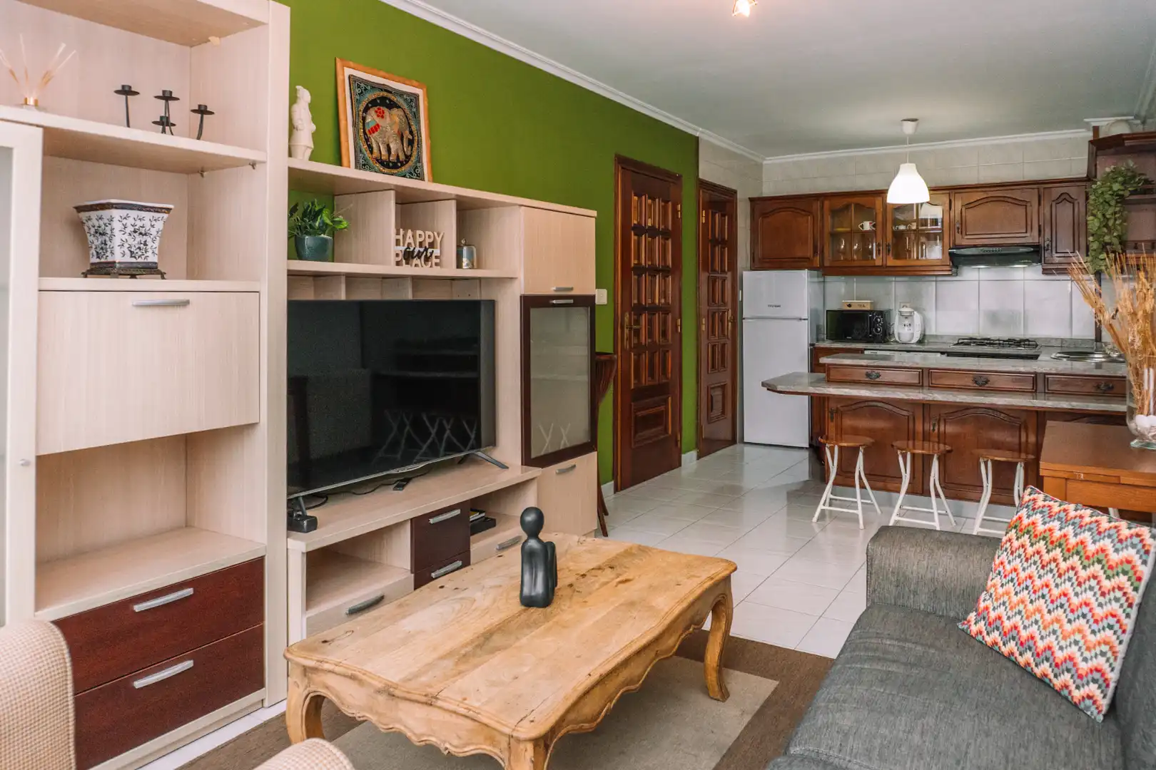 Living room of Flat for rent in Vigo   with Heating, Parquet flooring and Terrace