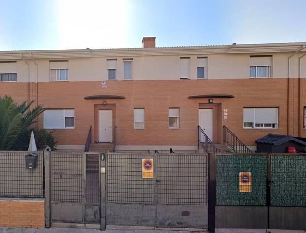 Casa-chalet en Venta en Pablo Sorozabal en Alovera