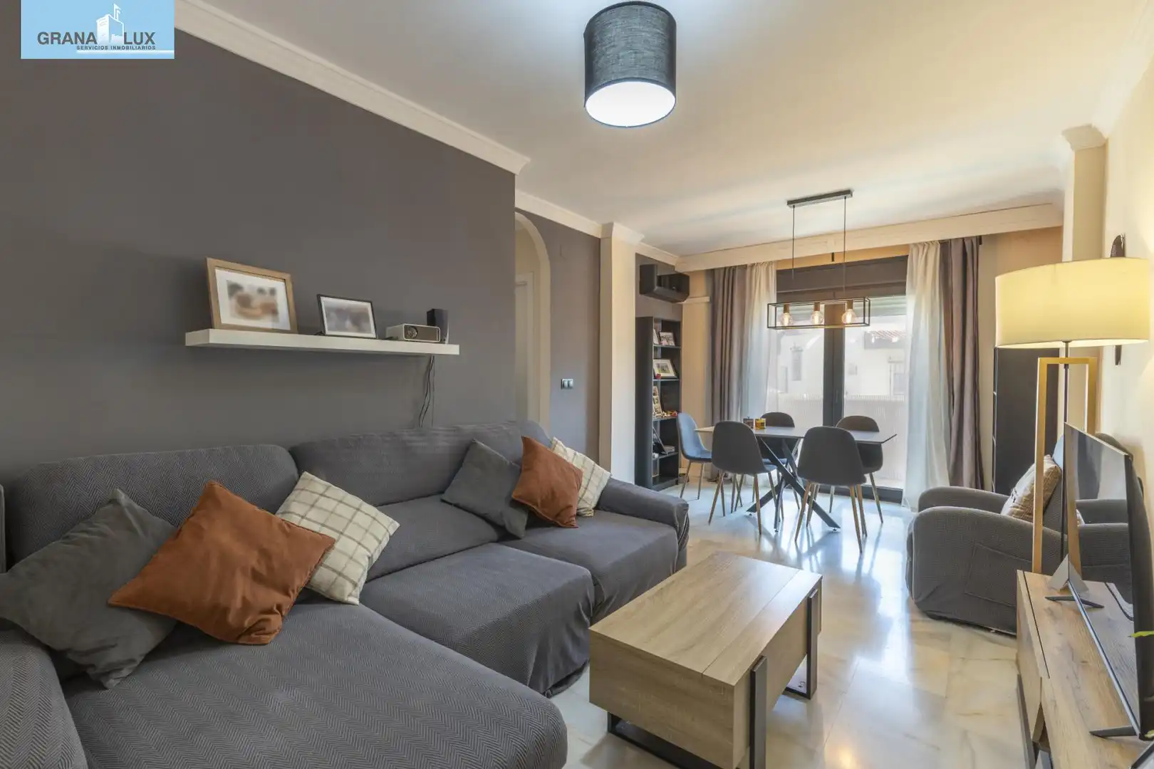 Mini appartamento con terrazza in vendita a 1 Avenida Casa Grande #1, imagen 2