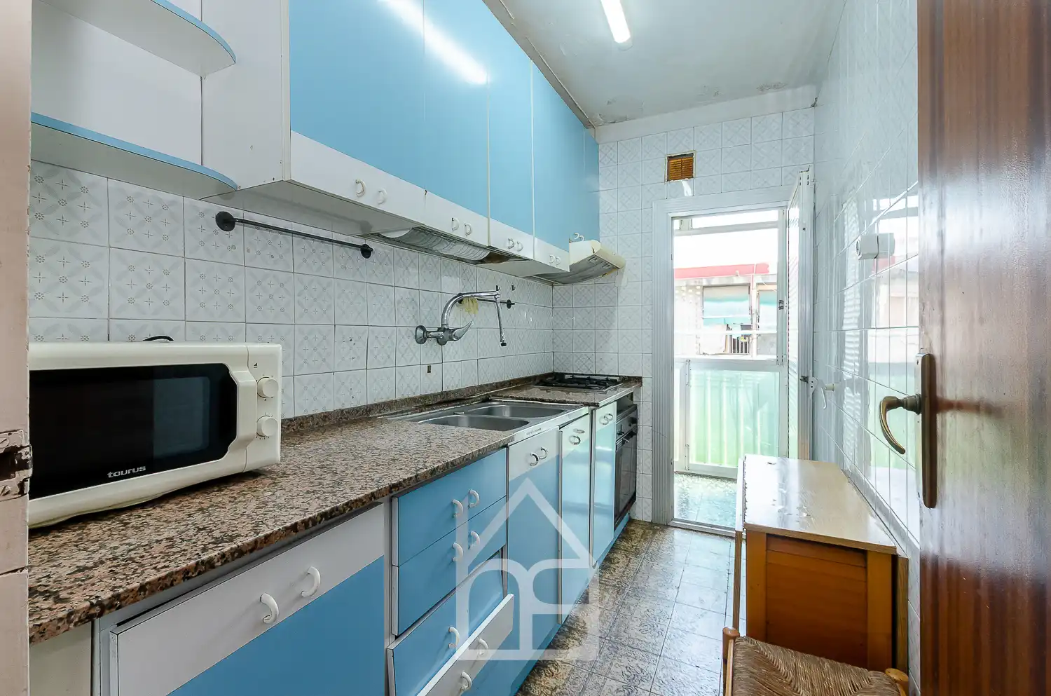 Kitchen of Flat for sale in Cornellà de Llobregat  with Air Conditioner