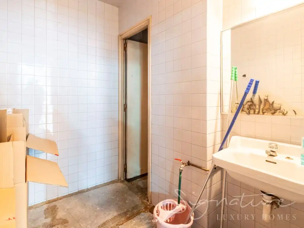 Baño de Edificio en venta en L'Hospitalet de Llobregat