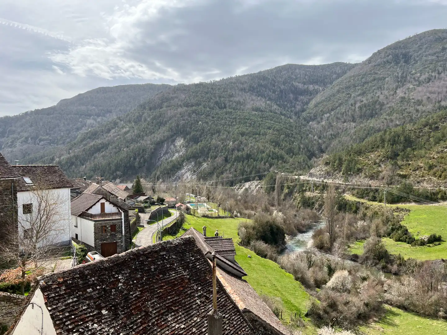 Vista exterior de Casa o chalet en venta en Ansó con Balcón