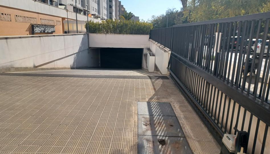 Foto 1 de Garatge en venda a Calle Hispano Aviación, Los Remedios, Sevilla