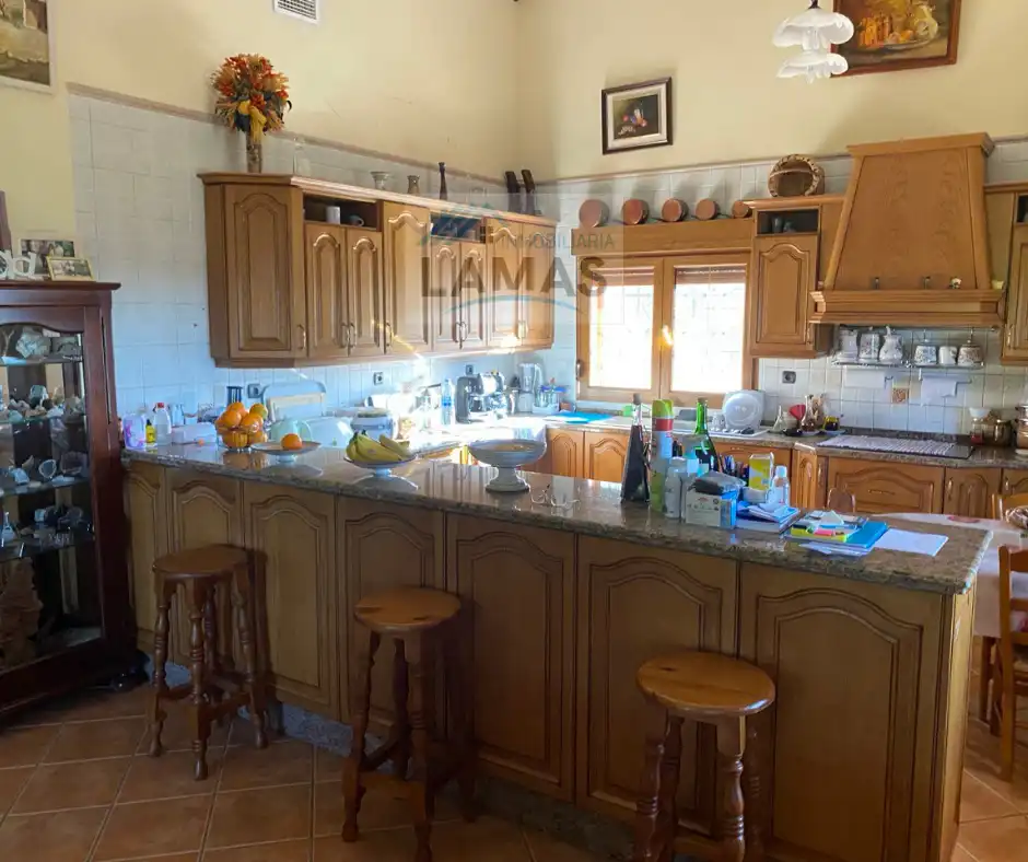 Cocina de Finca rústica en venta en Valverde de la Vera con Jardín privado, Terraza y Piscina