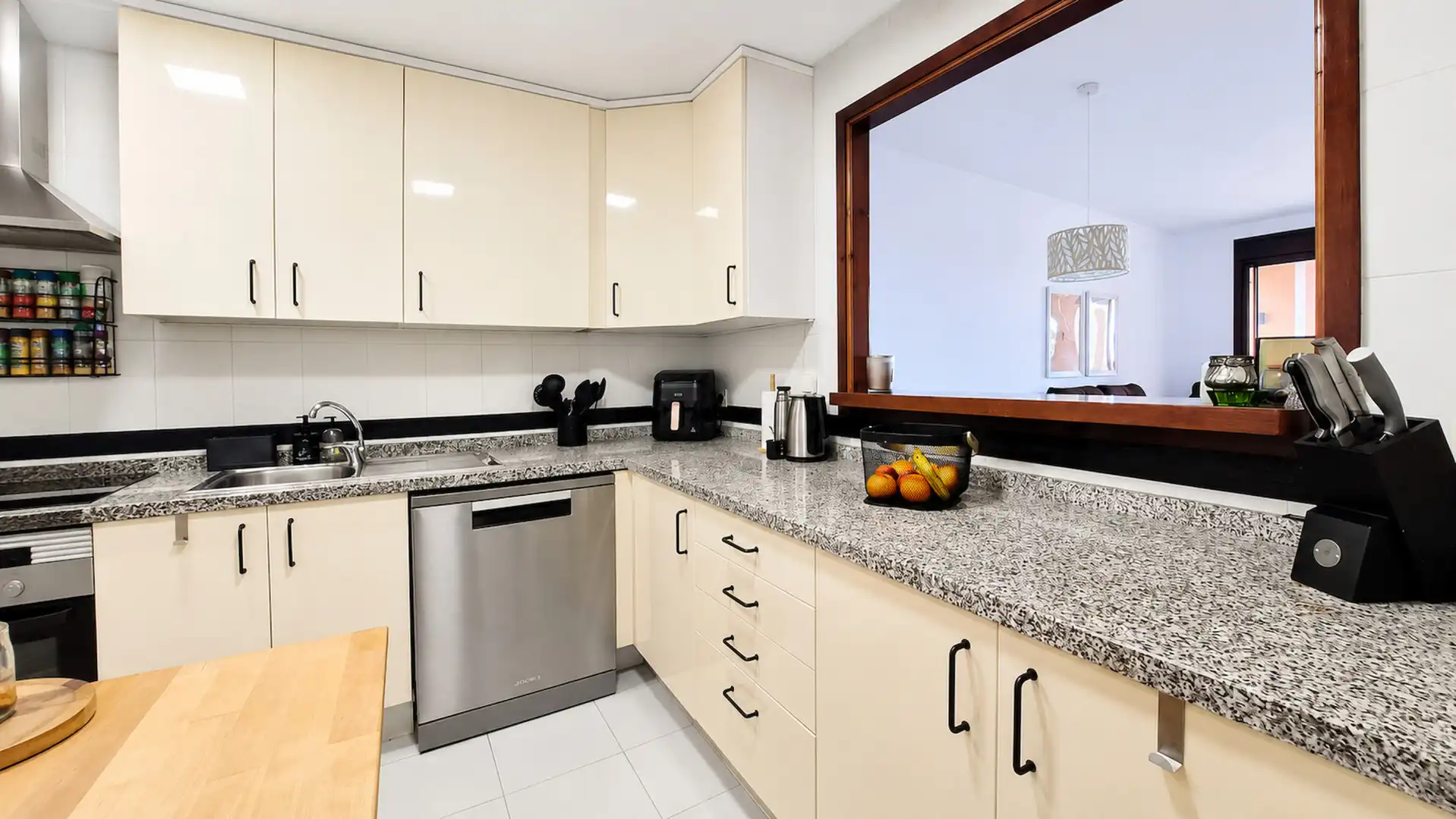 Cocina de Planta baja en venta en Manilva con Aire acondicionado, Terraza y Trastero
