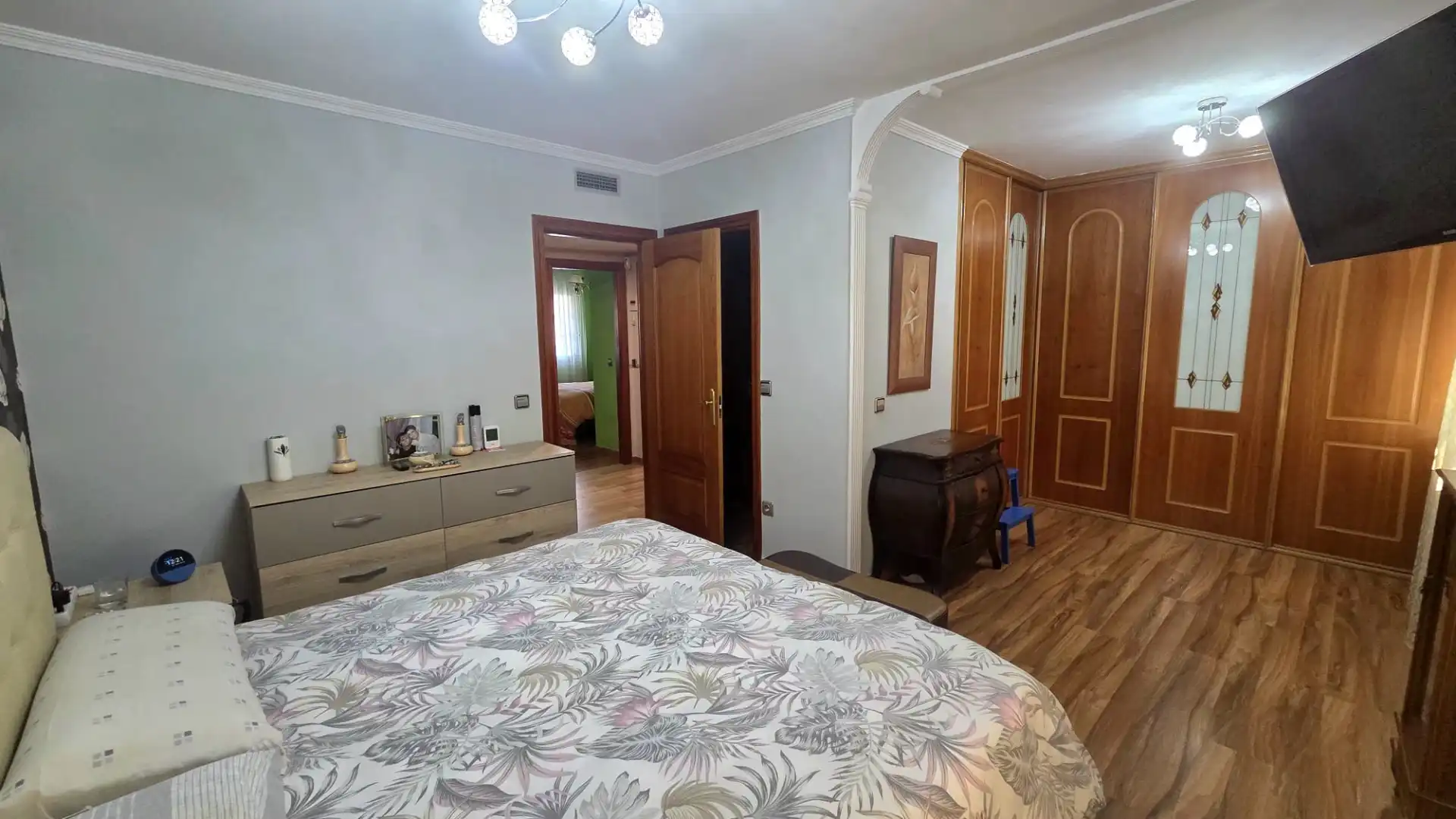Dormitori de Casa o xalet en venda en Parla amb Aire condicionat, Calefacció i Jardí privat
