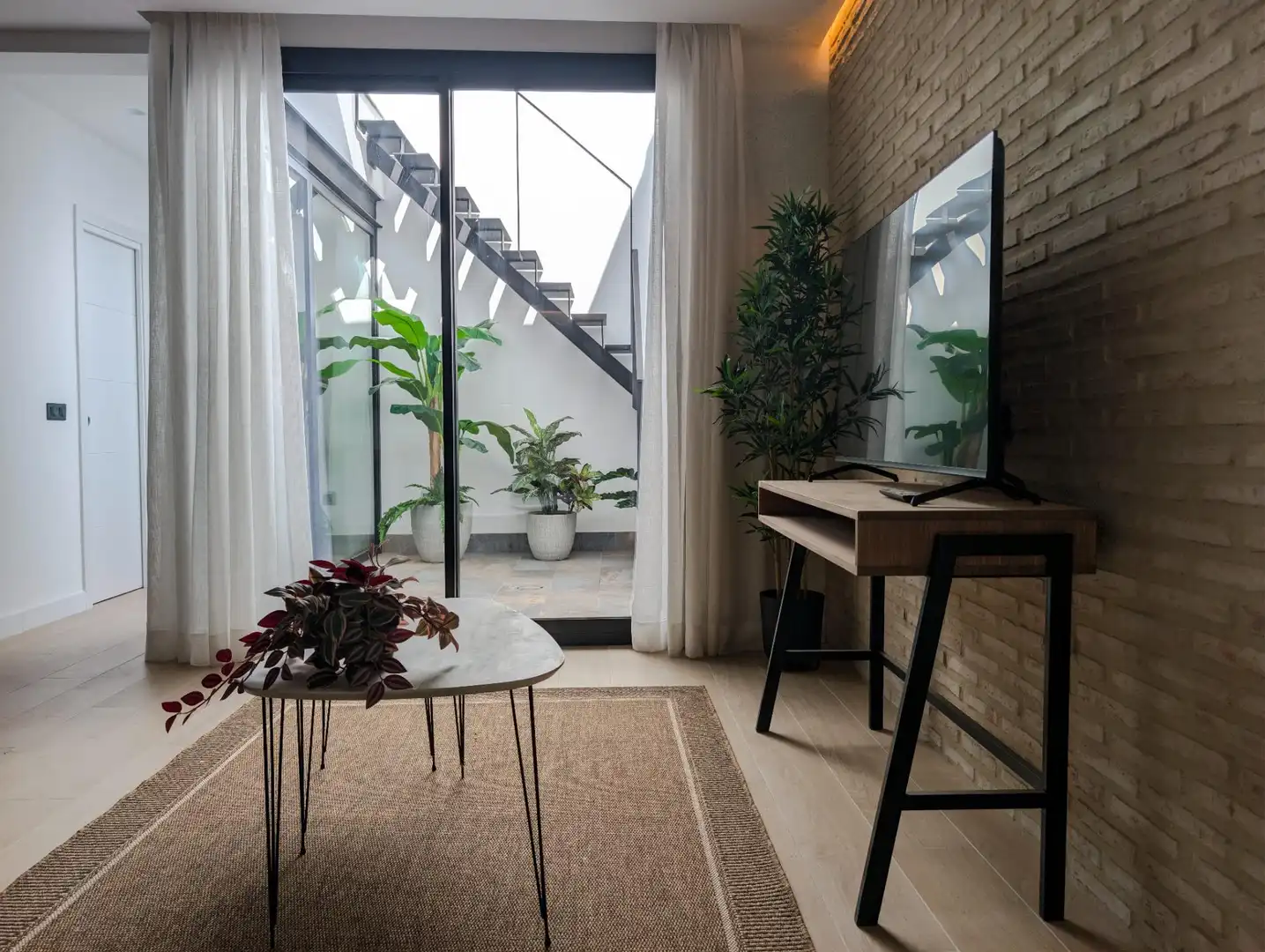 Balcony of Flat for rent in Sanlúcar la Mayor  with Air Conditioner, Heating and Furnished