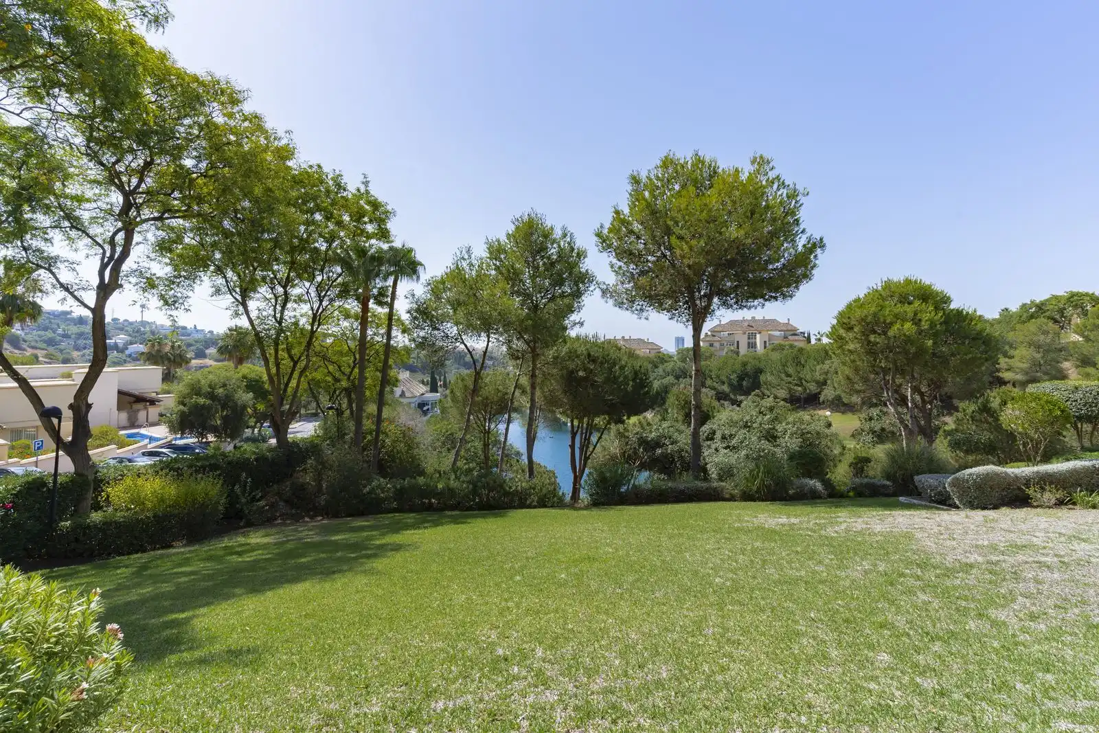 Jardí de Apartament en venda en Marbella amb Aire condicionat, Jardí privat i Terrassa