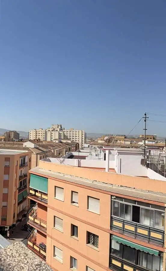 Außenansicht von Dachboden zum Verkauf in Granada mit Klimaanlage, Heizung und Terrasse