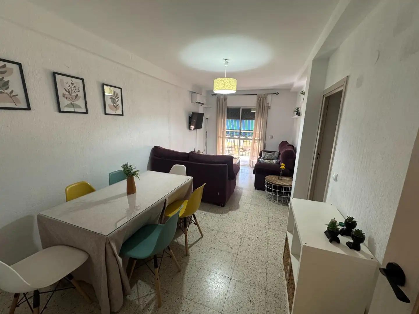 Comedor de Piso en venta en Córdoba con Aire acondicionado, Terraza y Amueblado