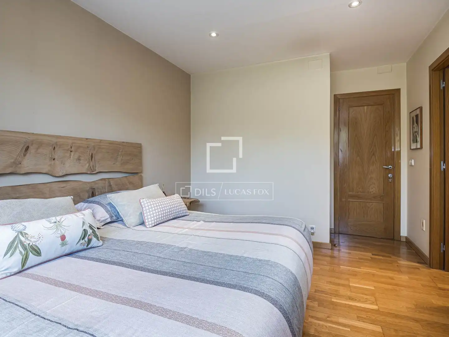 Dormitori de Casa o xalet en venda en Sant Cugat del Vallès amb Aire condicionat, Calefacció i Jardí privat