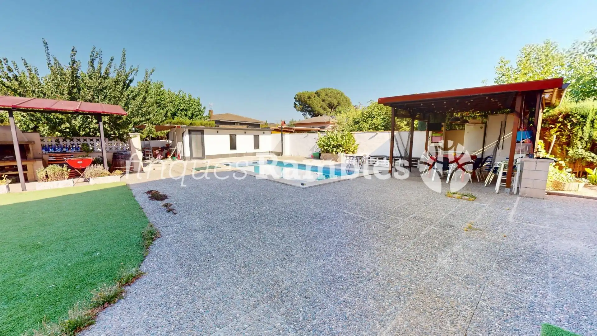Piscina de Casa o chalet en venta en La Torre de Claramunt con Calefacción, Jardín privado y Parquet