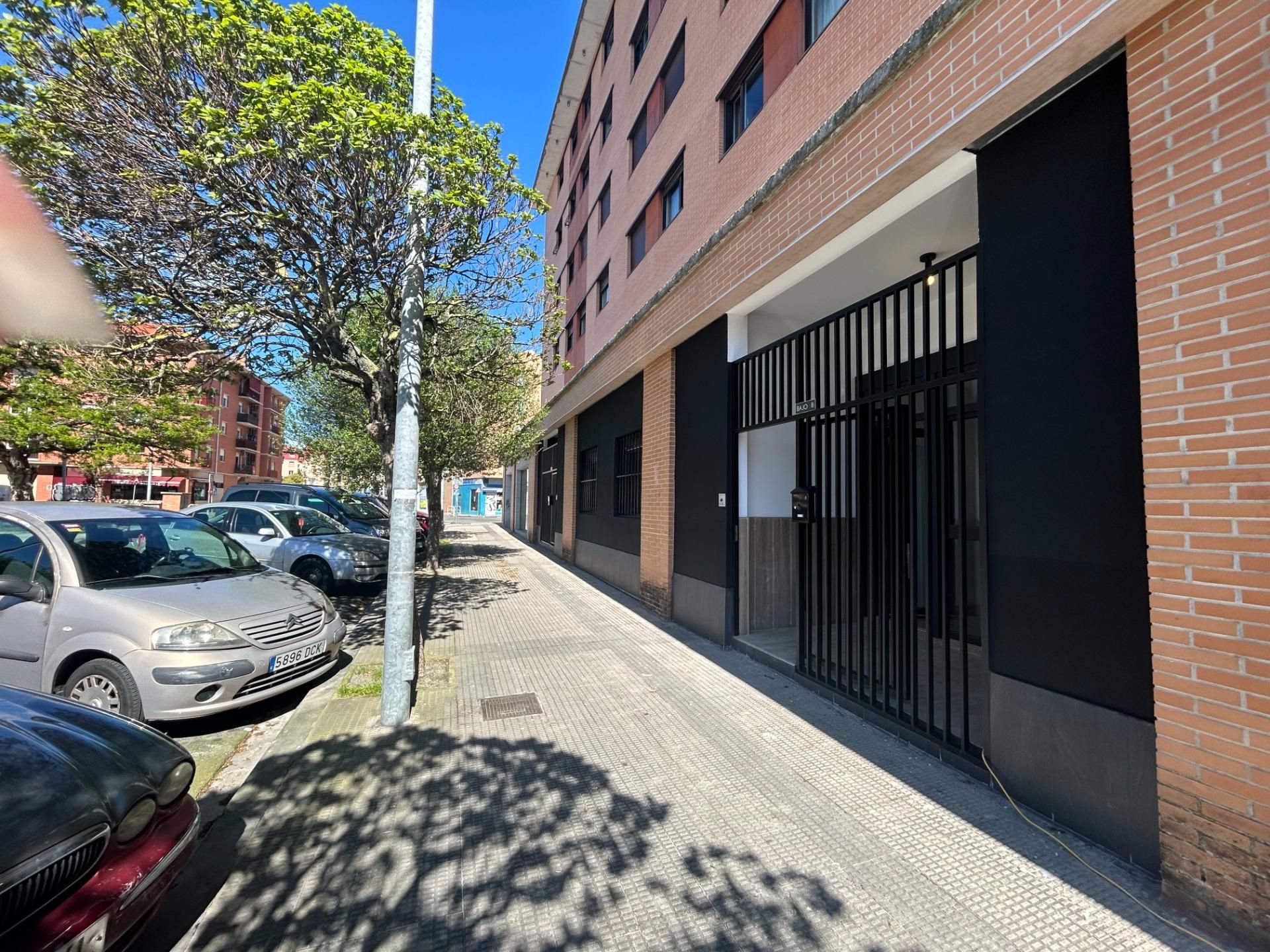 Exterior view of Loft for sale in  Pamplona / Iruña  with Heating
