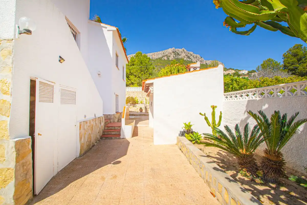 Exterior view of Houses for sale in Calpe / Calp  with Air Conditioner, Heating and Private garden