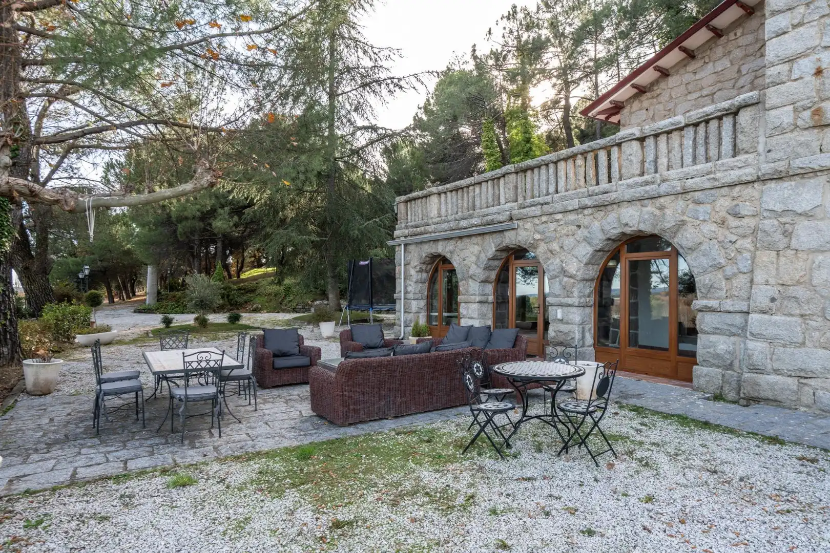 Terrassa de Finca rústica en venda en Guadarrama amb Aire condicionat, Calefacció i Jardí privat