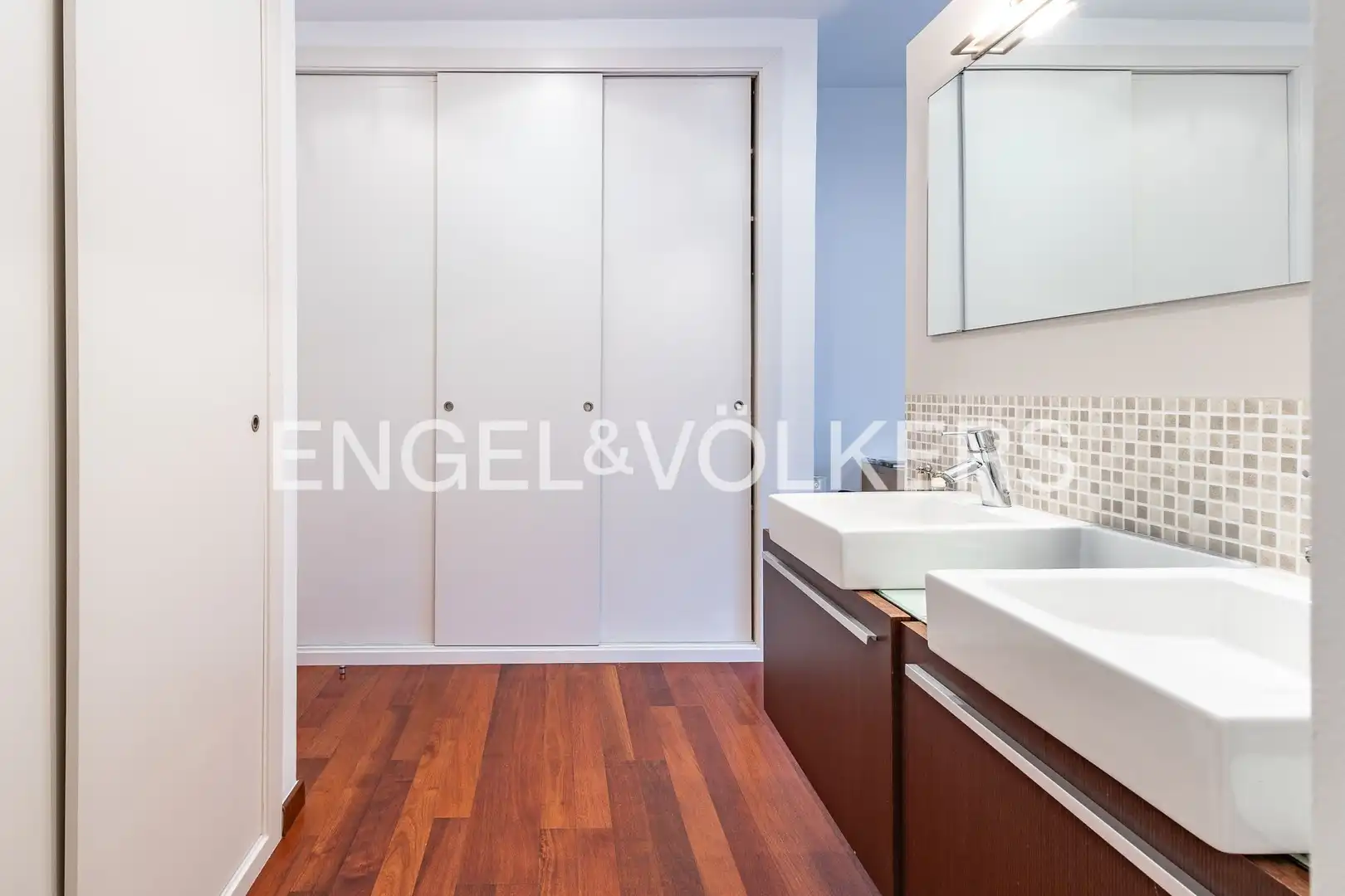 Baño de Piso en venta en Sant Cugat del Vallès con Aire acondicionado, Calefacción y Jardín privado