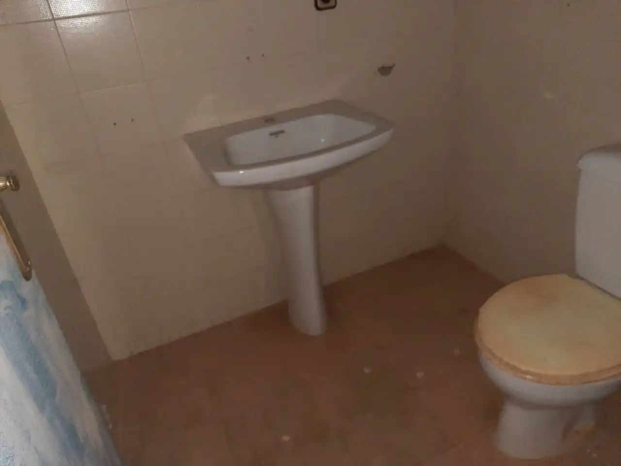 Badezimmer von Geschaftsraum zum Verkauf in Cartagena