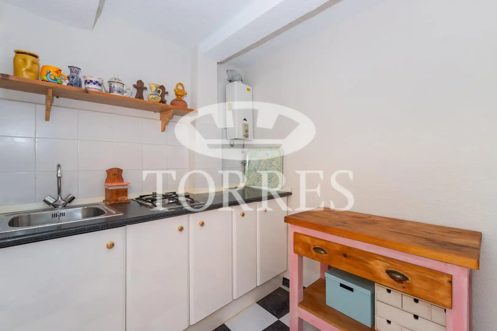Küche von Haus oder Chalet zum Verkauf in Málaga mit Klimaanlage, Heizung und Privatgarten