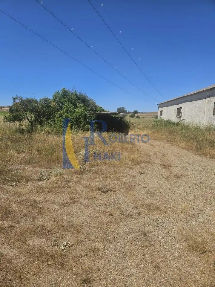 Nau industrial en venda en Villamañán