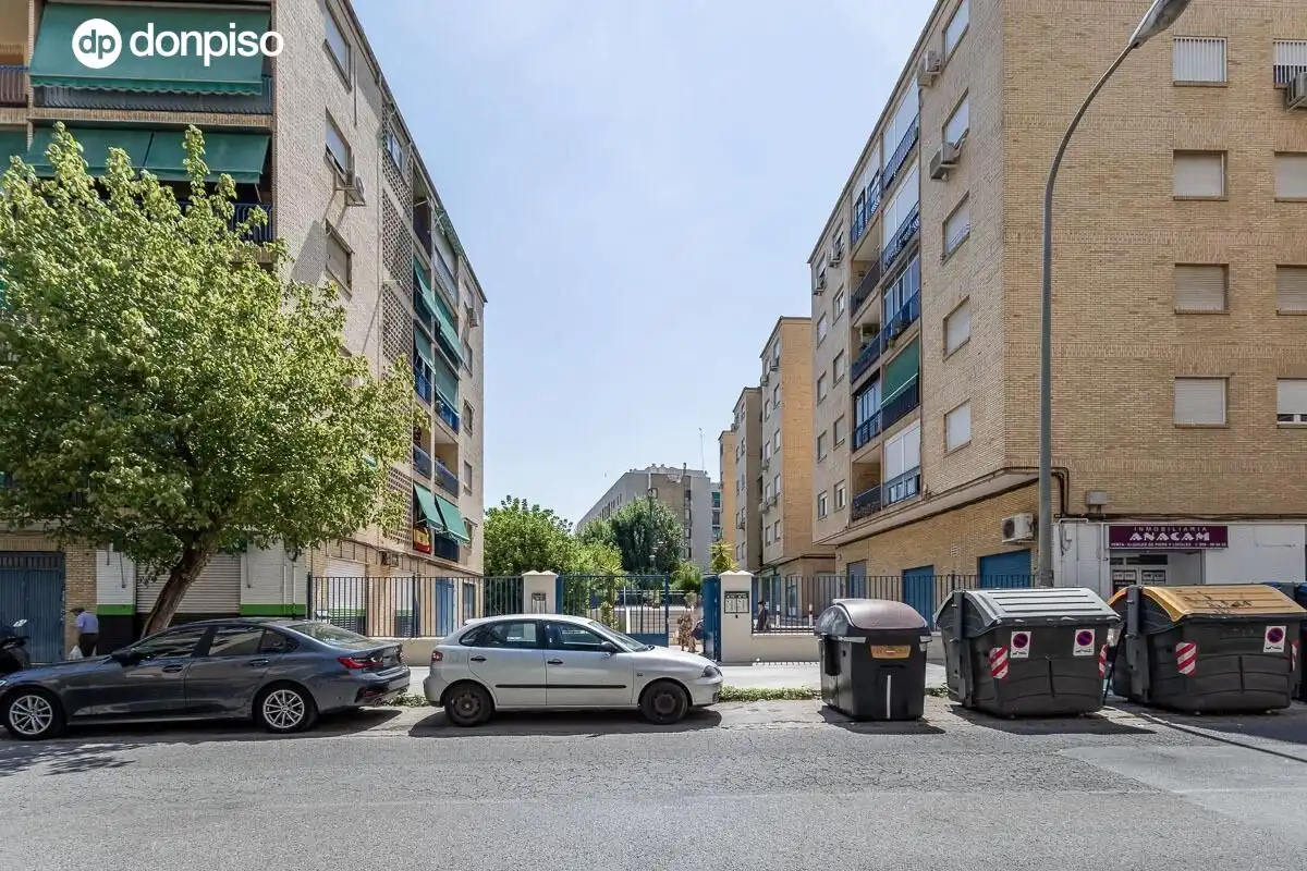 Exterior view of Flat for sale in Granada  with Heating and Terrace