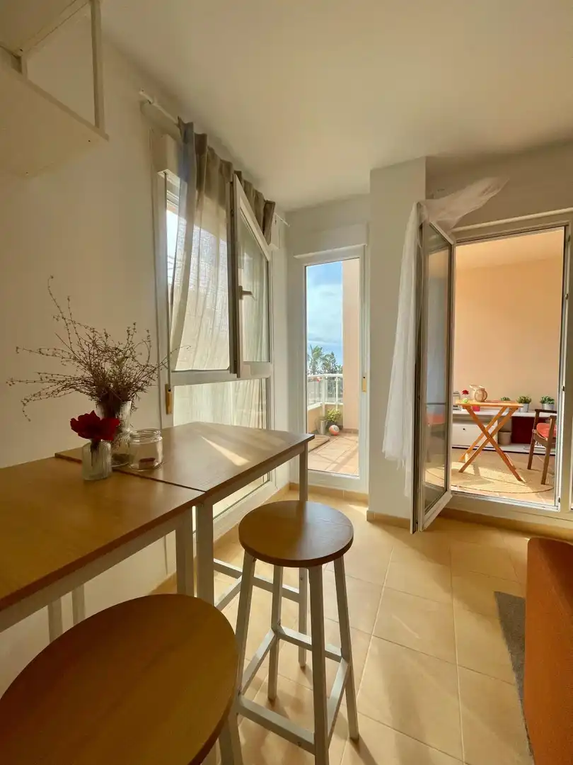 Terraza de Apartamento de alquiler en El Ejido con Aire acondicionado, Calefacción y Jardín privado