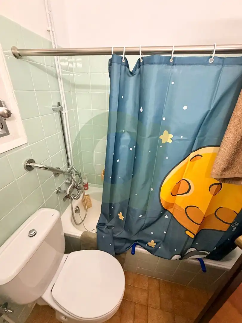 Bany de Àtic en venda en Barcelona amb Calefacció