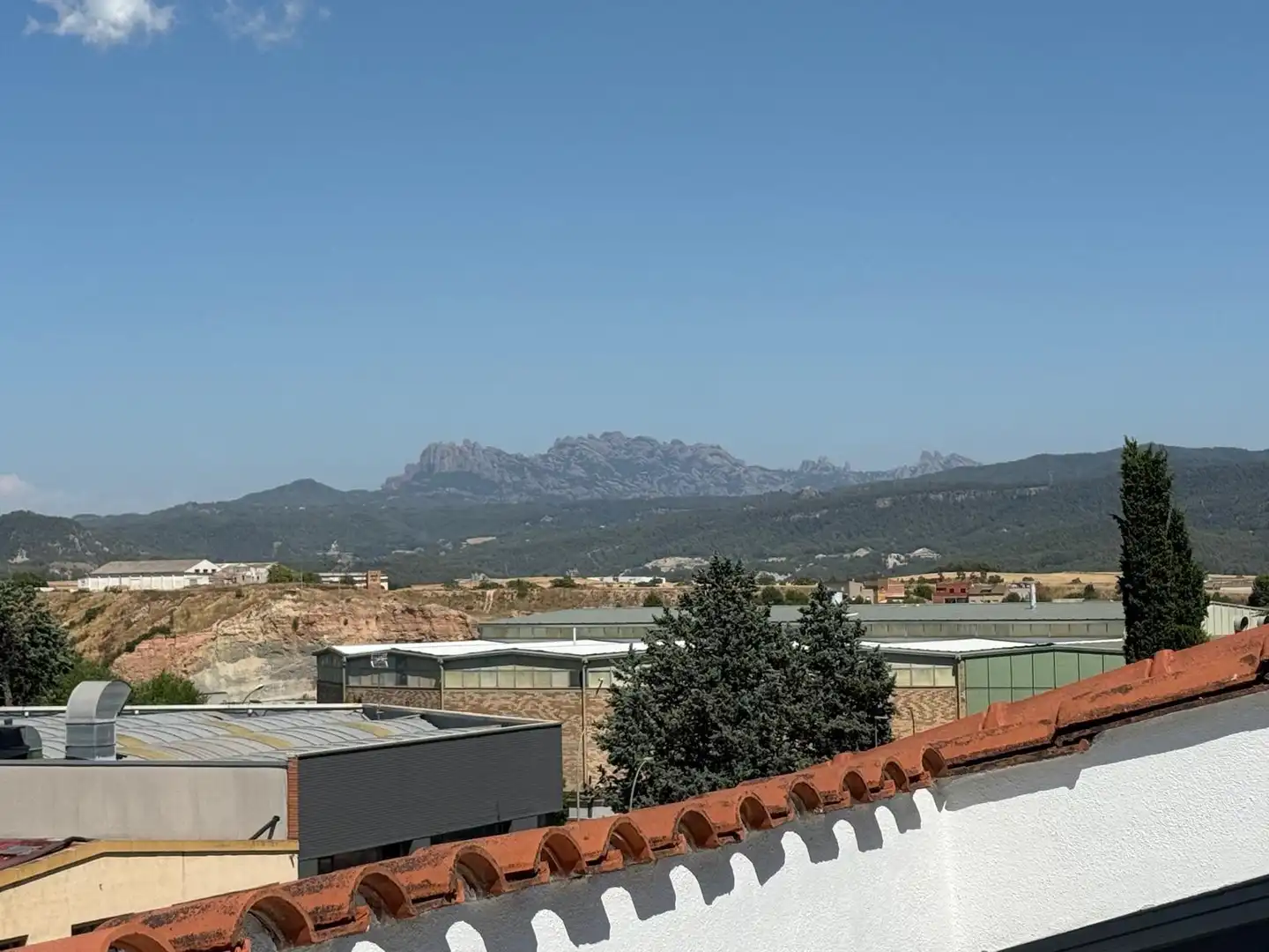 Vista exterior de Dúplex en venda en Igualada amb Calefacció, Terrassa i Traster