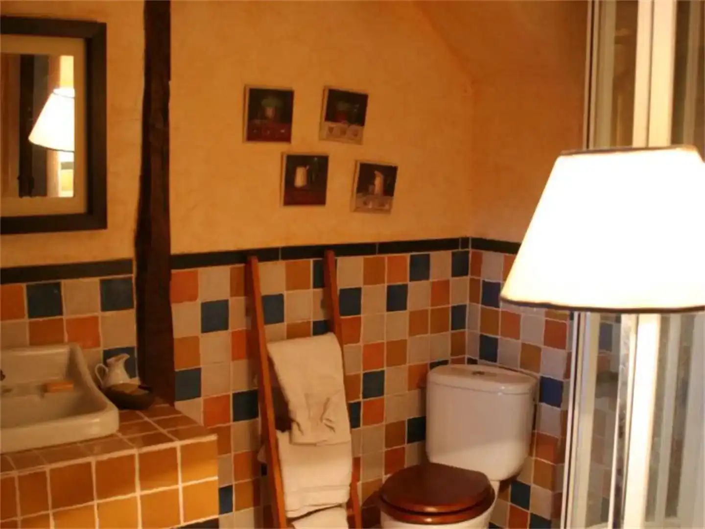 Baño de Finca rústica en venta en Robres del Castillo con Jardín privado, Trastero y Amueblado