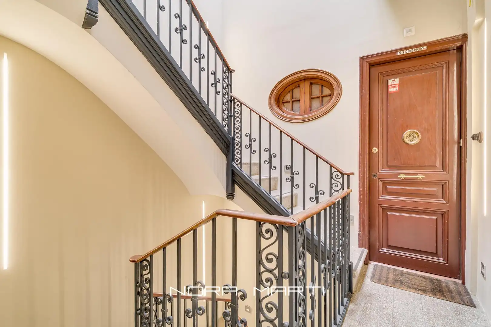 Wohnung zur Miete in Barcelona mit Klimaanlage, Heizung und Privatgarten