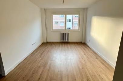 Photo 3 of Apartment for sale in Universidad, Ourense Capital