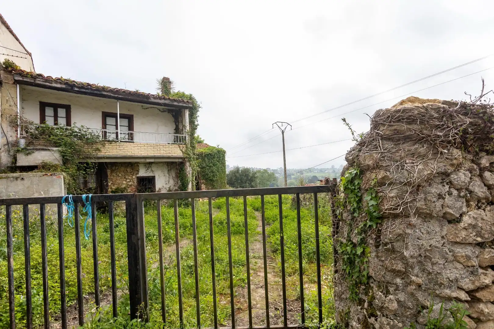 Residencial en venda en Valdáliga