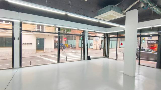 Local comercial en Alquiler en Calle de Volta en Ca n'Aurell