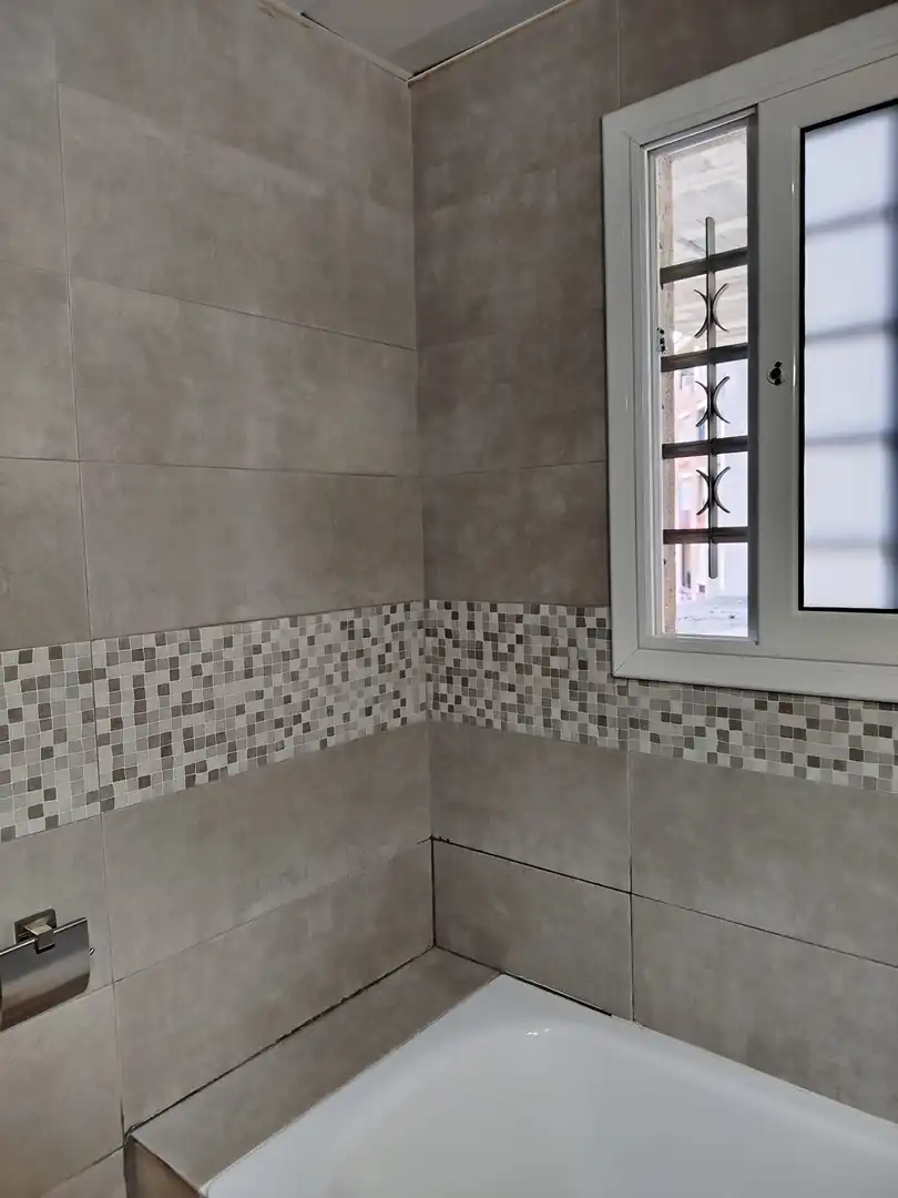 Baño de Piso en venta en Esparreguera con Calefacción