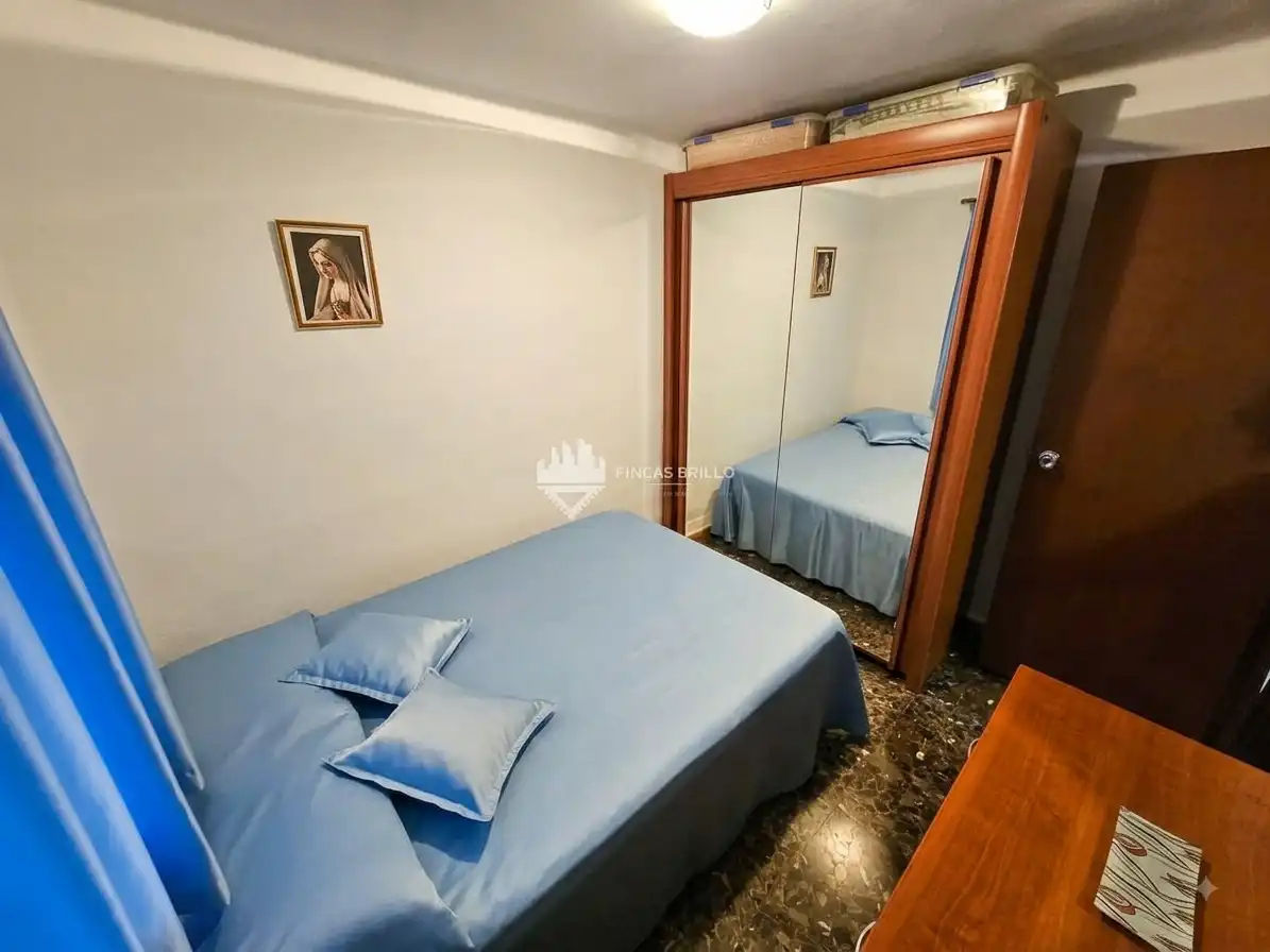 Dormitori de Casa o xalet en venda en Cáceres amb Aire condicionat, Terrassa i Moblat