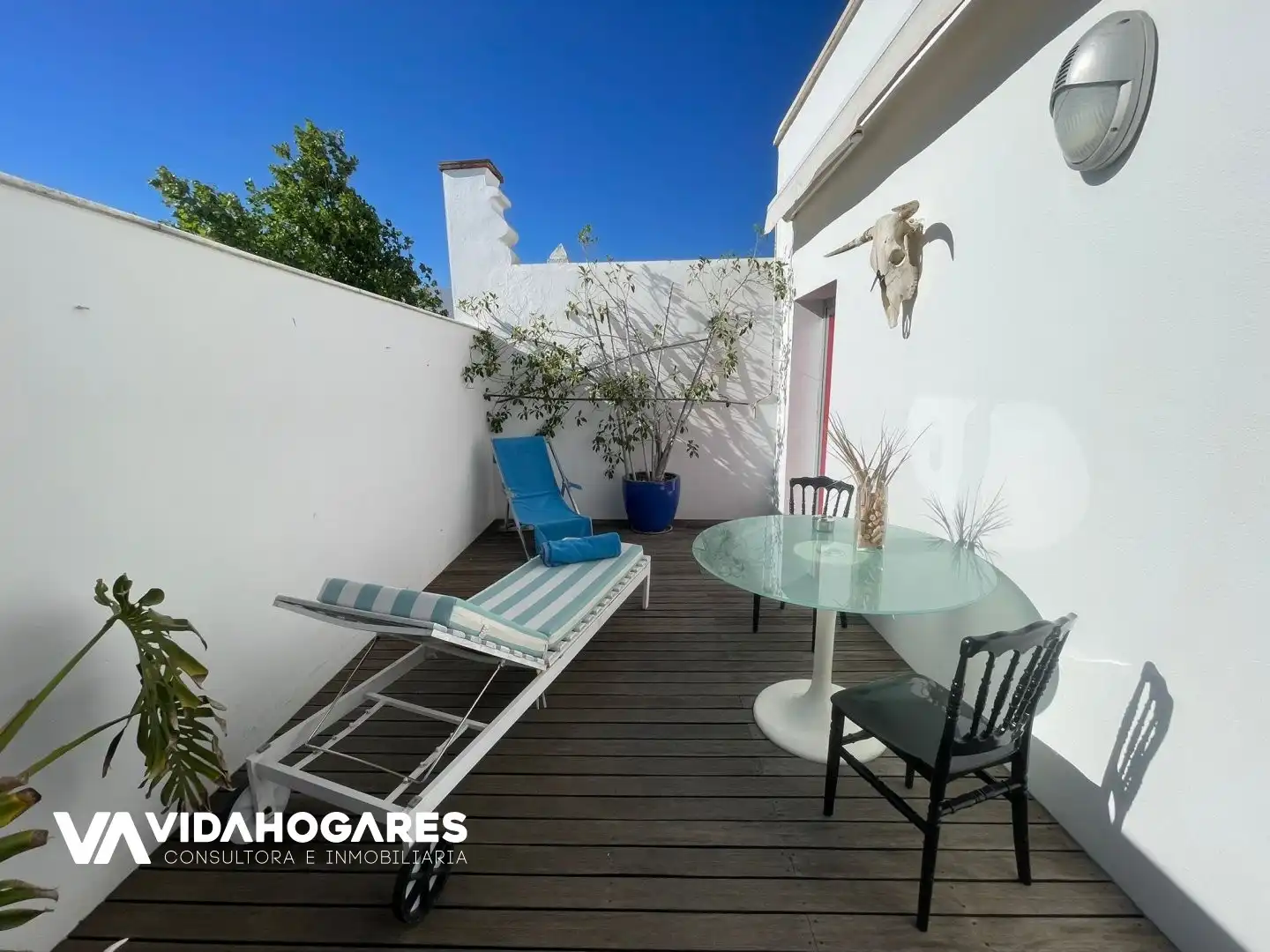 Terraza de Edificio en venta en Rota