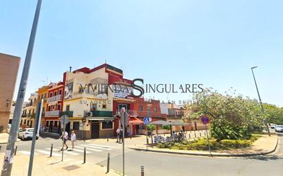 Vista exterior de Casa o xalet en venda en  Sevilla Capital amb Terrassa