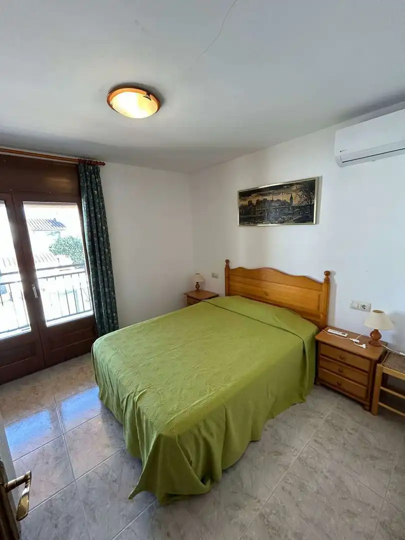 House with pool for sale in Requesens, imagen 10