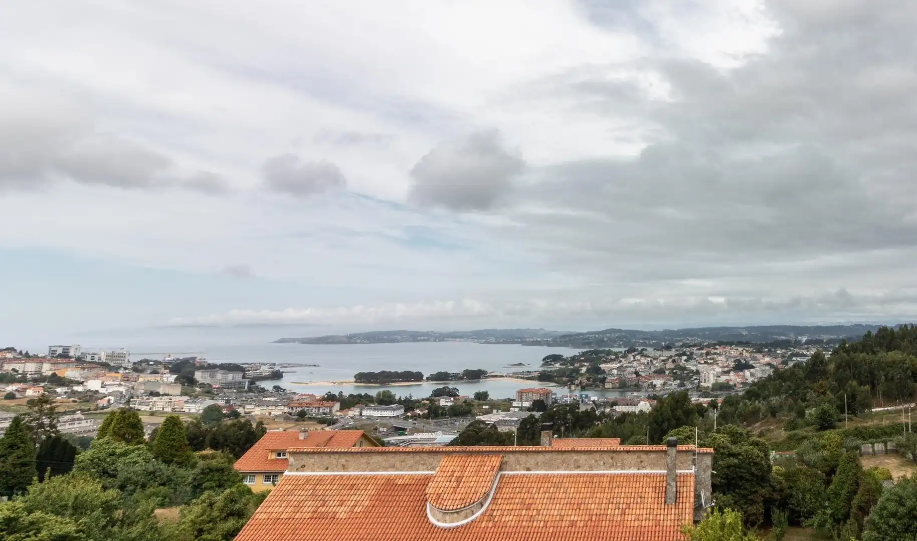 Vista exterior de Casa o chalet en venta en A Coruña Capital  con Jardín privado, Terraza y Trastero