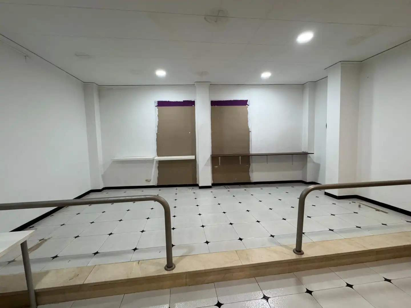 Local comercial en venda a Calle LLUIS VIVES, imagen 4