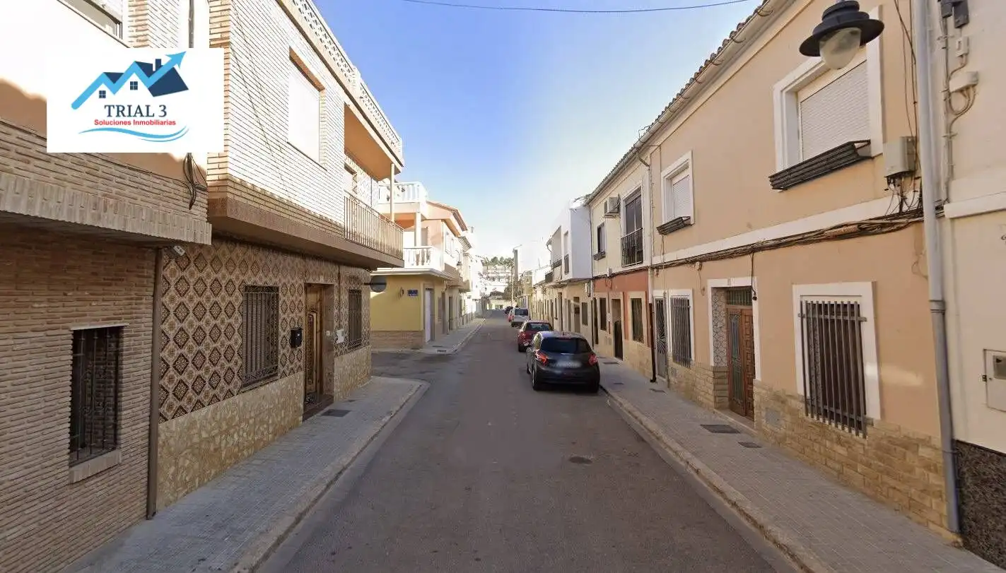 Vista exterior de Piso en venta en Turís