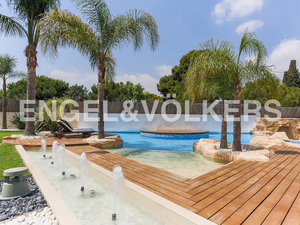 Swimming pool of Houses for sale in Bétera  with Air Conditioner, Heating and Private garden