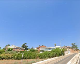 Vista exterior de Casa o xalet en venda en  Córdoba Capital amb Aire condicionat, Jardí privat i Terrassa